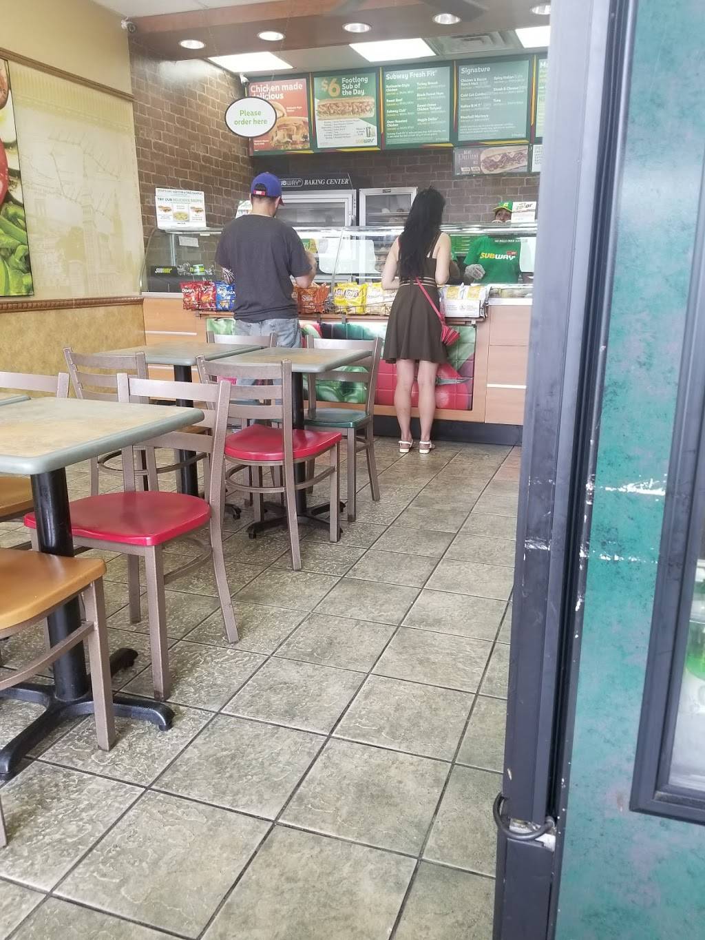 Subway Restaurants | restaurant | 1750 Hylan Blvd, Staten Island, NY 10305, USA | 7183515690 OR +1 718-351-5690