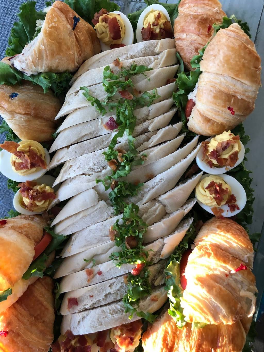 Katie & Ollies Edible Art, LLC | bakery | 16420 Court St, Amelia Court House, VA 23002, USA | 8044648005 OR +1 804-464-8005