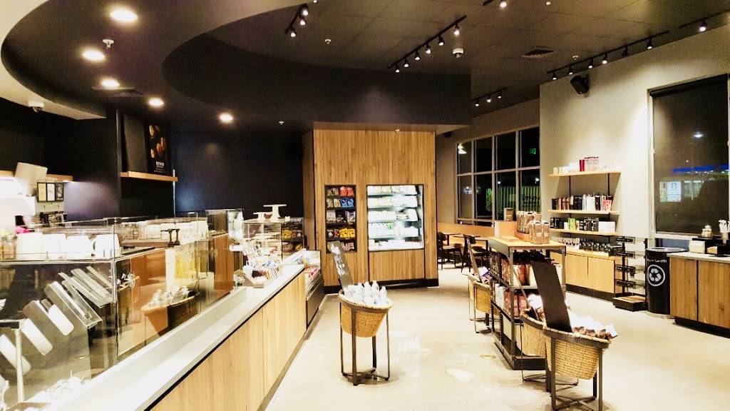 Starbucks | cafe | 1198 S Cloverdale Blvd, Cloverdale, CA 95425, USA | 7078944637 OR +1 707-894-4637