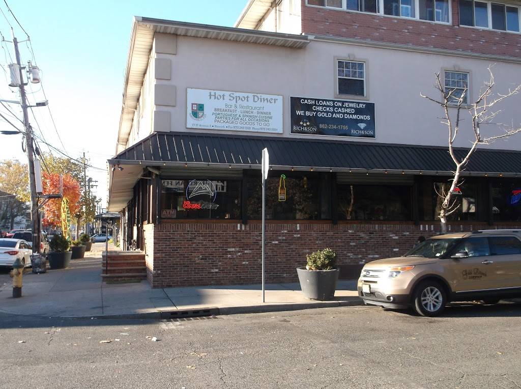 Hot Spot Diner | restaurant | 17 Avenue A, Newark, NJ 07114, USA | 9732423004 OR +1 973-242-3004