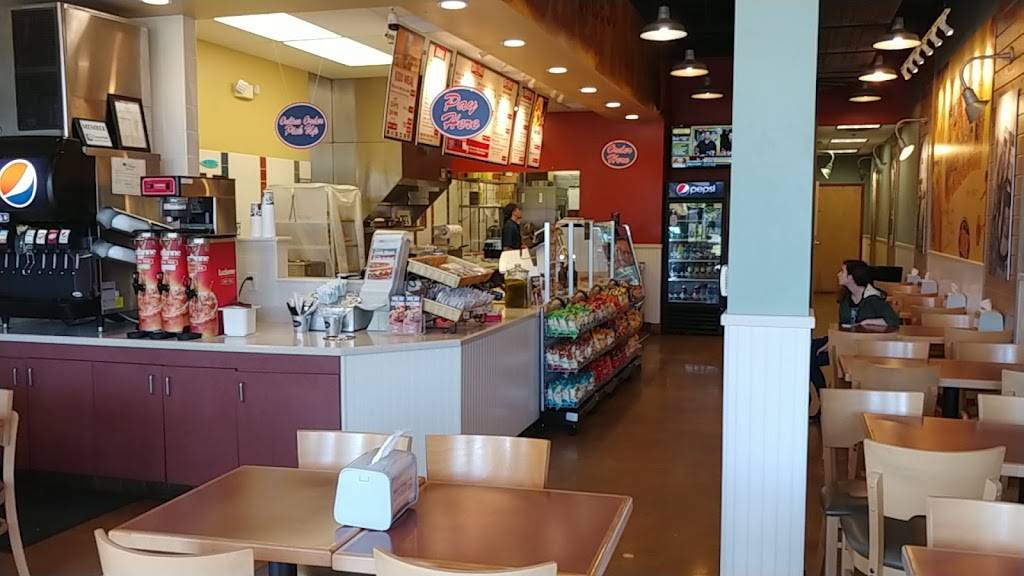Jersey Mikes Subs | meal takeaway | 17273 Chesterfield Airport Rd, Chesterfield, MO 63005, USA | 6365363064 OR +1 636-536-3064