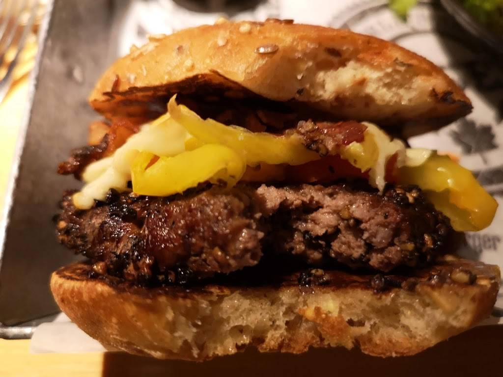 The Works Gourmet Burger Bistro | restaurant | 2525 Bank St, Ottawa, ON K1V 8R9, Canada | 6132470406 OR +1 613-247-0406