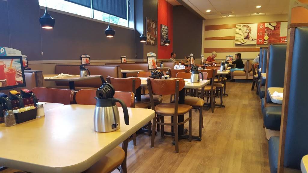 IHOP | restaurant | 6419 Shiplett Blvd, Burke, VA 22015, USA | 7034554891 OR +1 703-455-4891