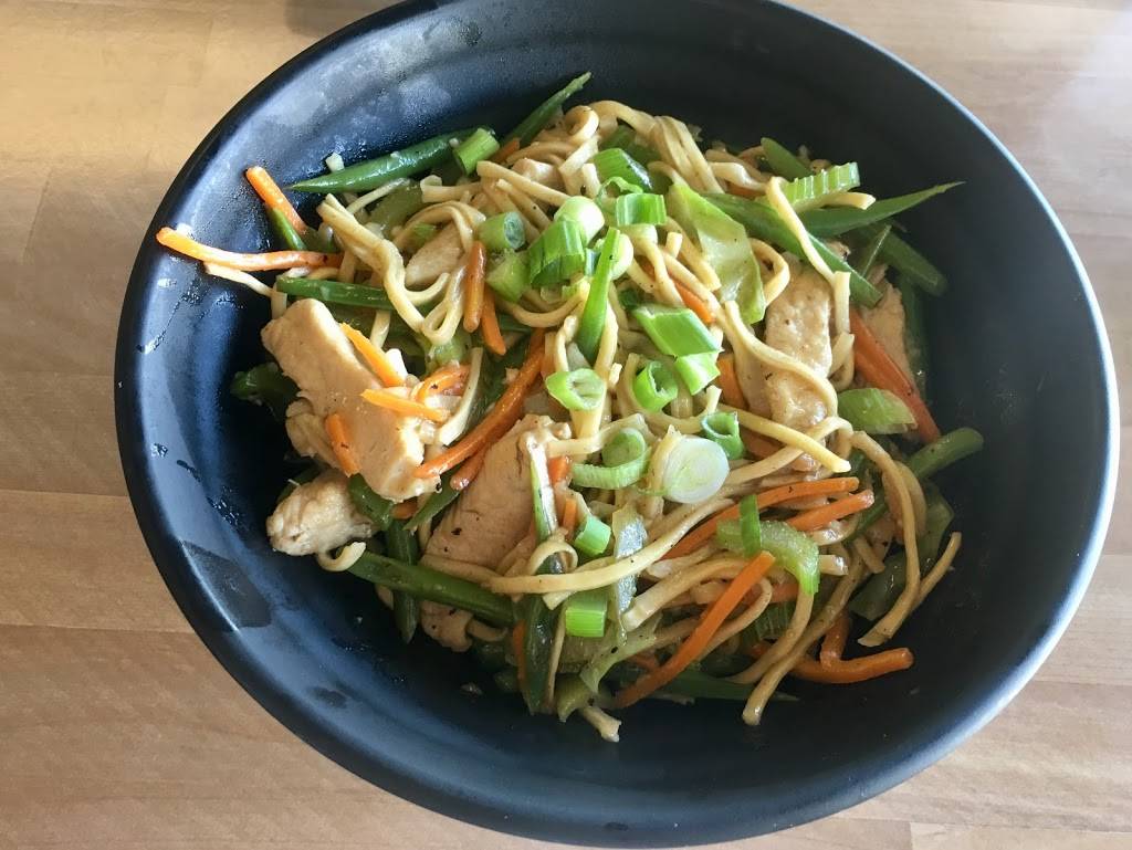 Tambayan Filipino Eatery | restaurant | 600 Larkfield Center, Larkfield-Wikiup, CA 95403, USA | 7078433824 OR +1 707-843-3824