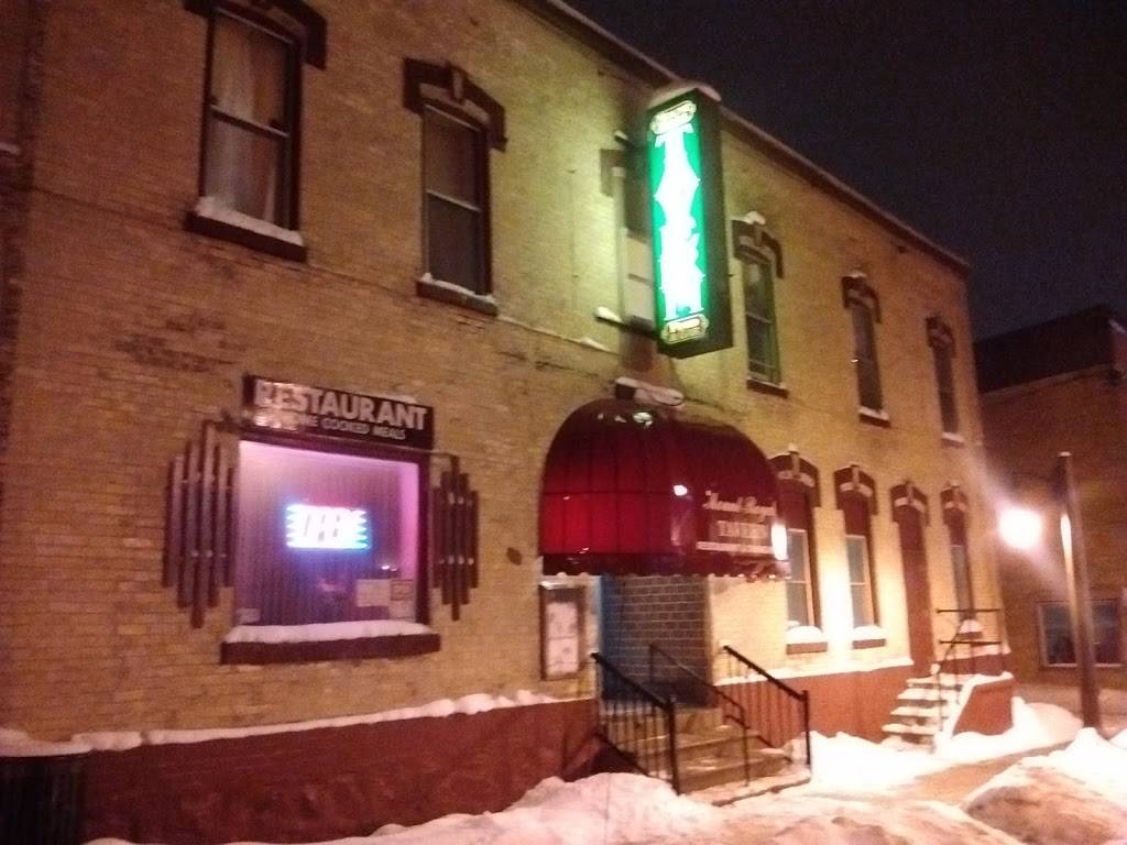 Mount Royal Tavern & Restaurant | restaurant | 187 Main St S, Mount Forest, ON N0G 2L0, Canada | 5193231461 OR +1 519-323-1461