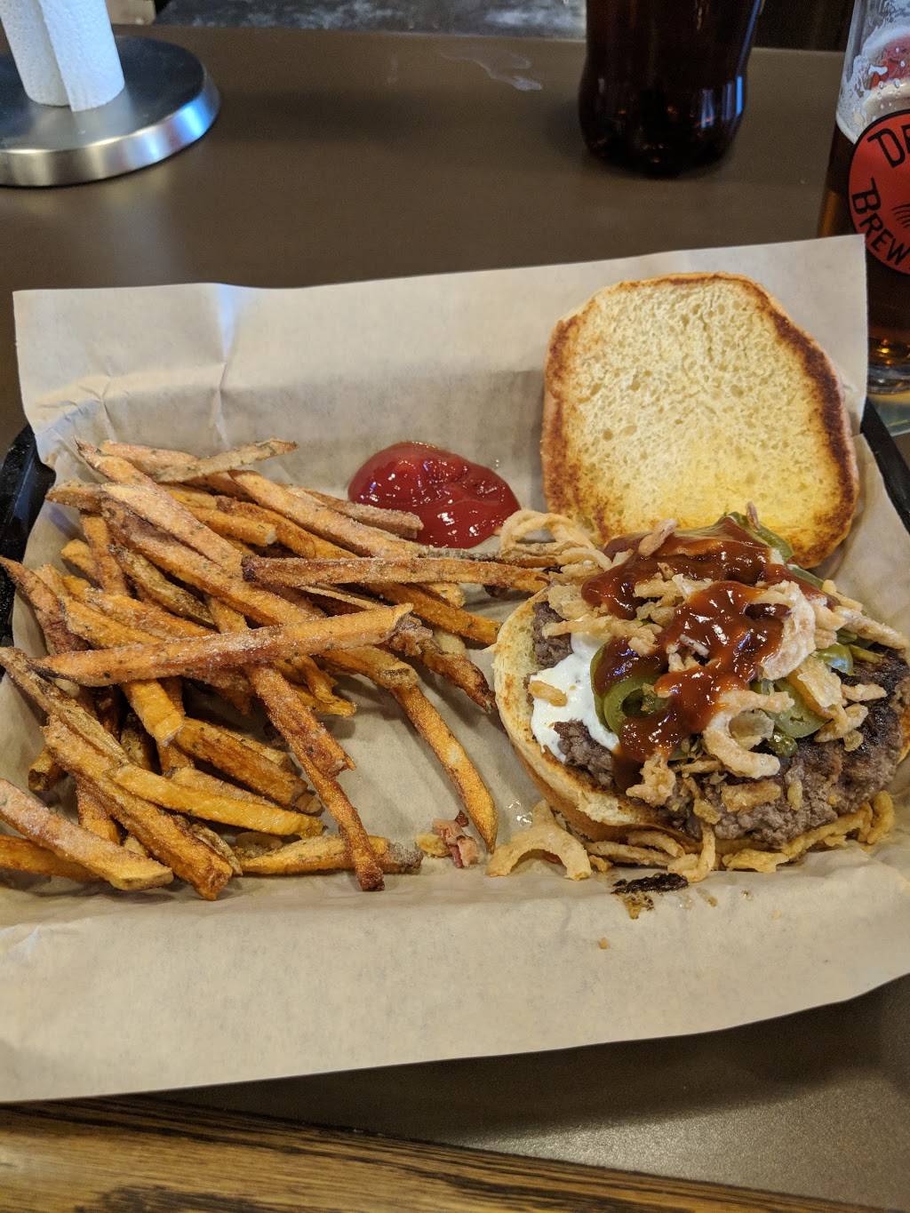 Mr Brews Taphouse Verona | restaurant | 611 Hometown Circle Suite 104 Suite 104, Verona, WI 53593, USA | 6084973007 OR +1 608-497-3007