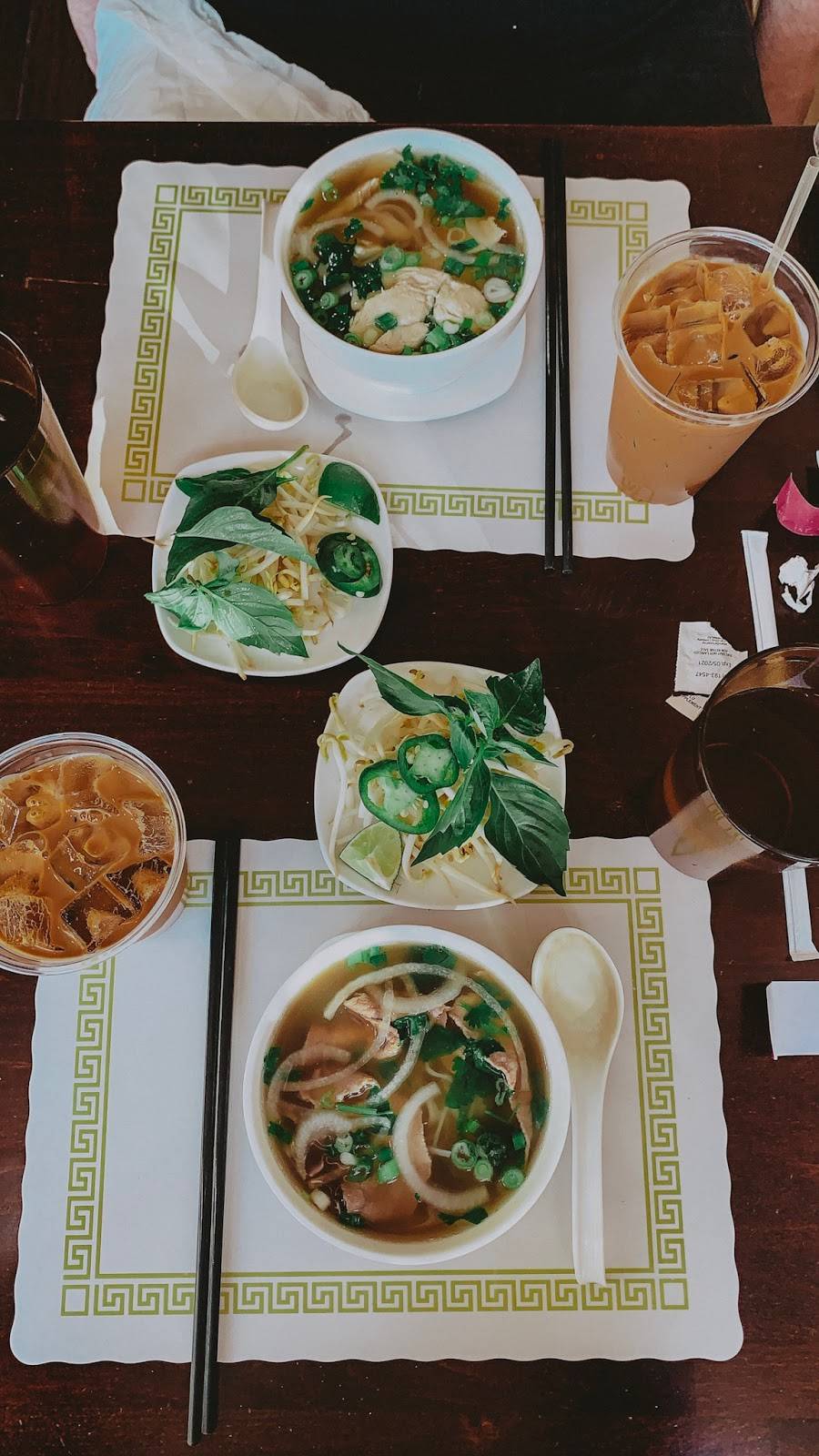 pho viet & grille | restaurant | 1639 Wisconsin Ave NW, Washington, DC 20007, USA | 2023330009 OR +1 202-333-0009