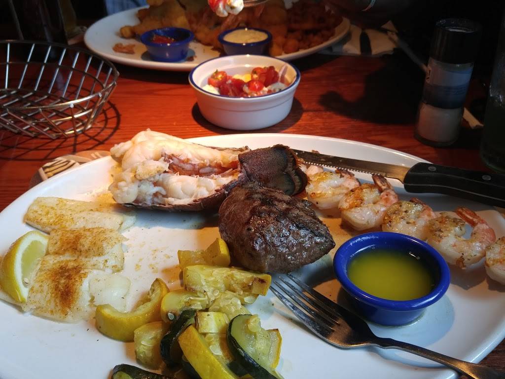 Red Lobster | restaurant | 11035 Mall Cir, Waldorf, MD 20603, USA | 3017057440 OR +1 301-705-7440