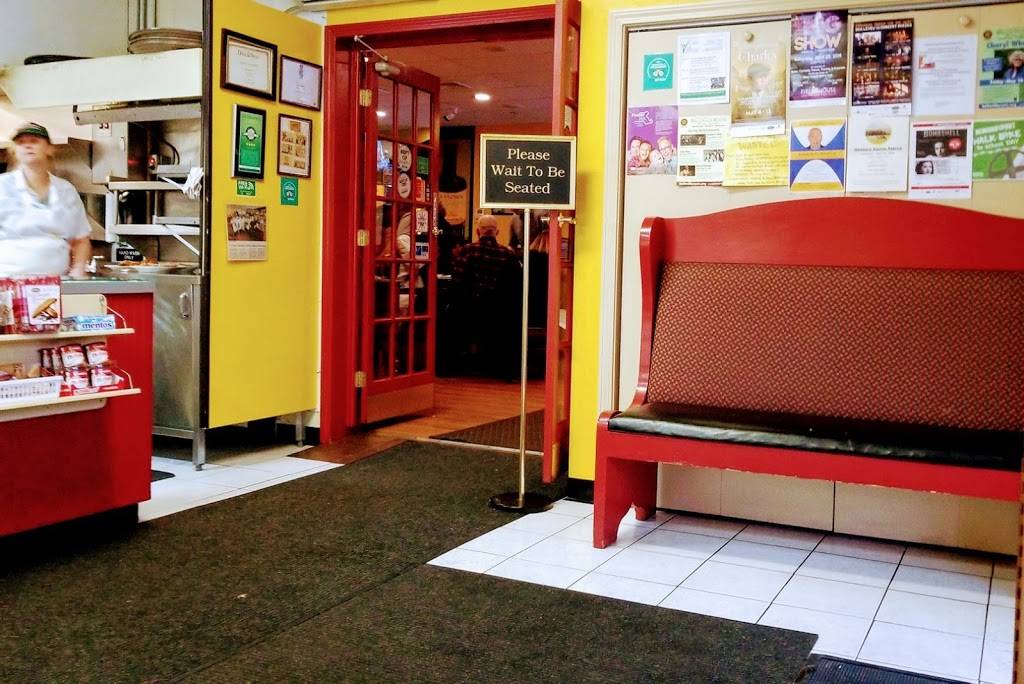 Giuseppes Italian Restaurant | restaurant | 257 Low St, Newburyport, MA 01950, USA | 9784652225 OR +1 978-465-2225