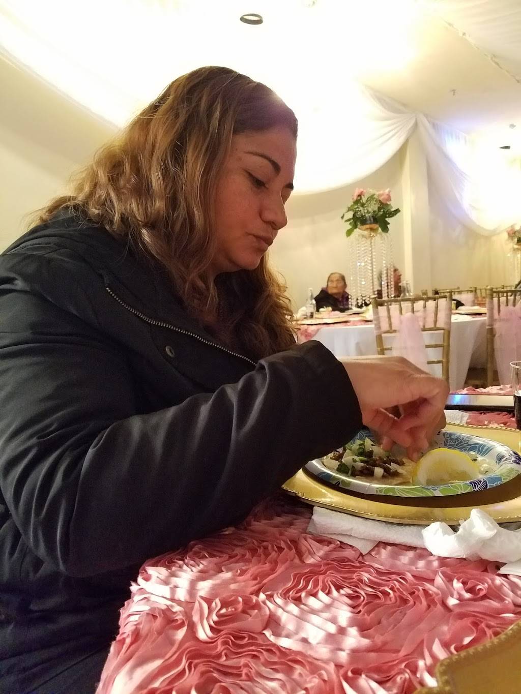 Broadway Tacos | restaurant | 6709 S Broadway, Los Angeles, CA 90003, USA | 3238987656 OR +1 323-898-7656