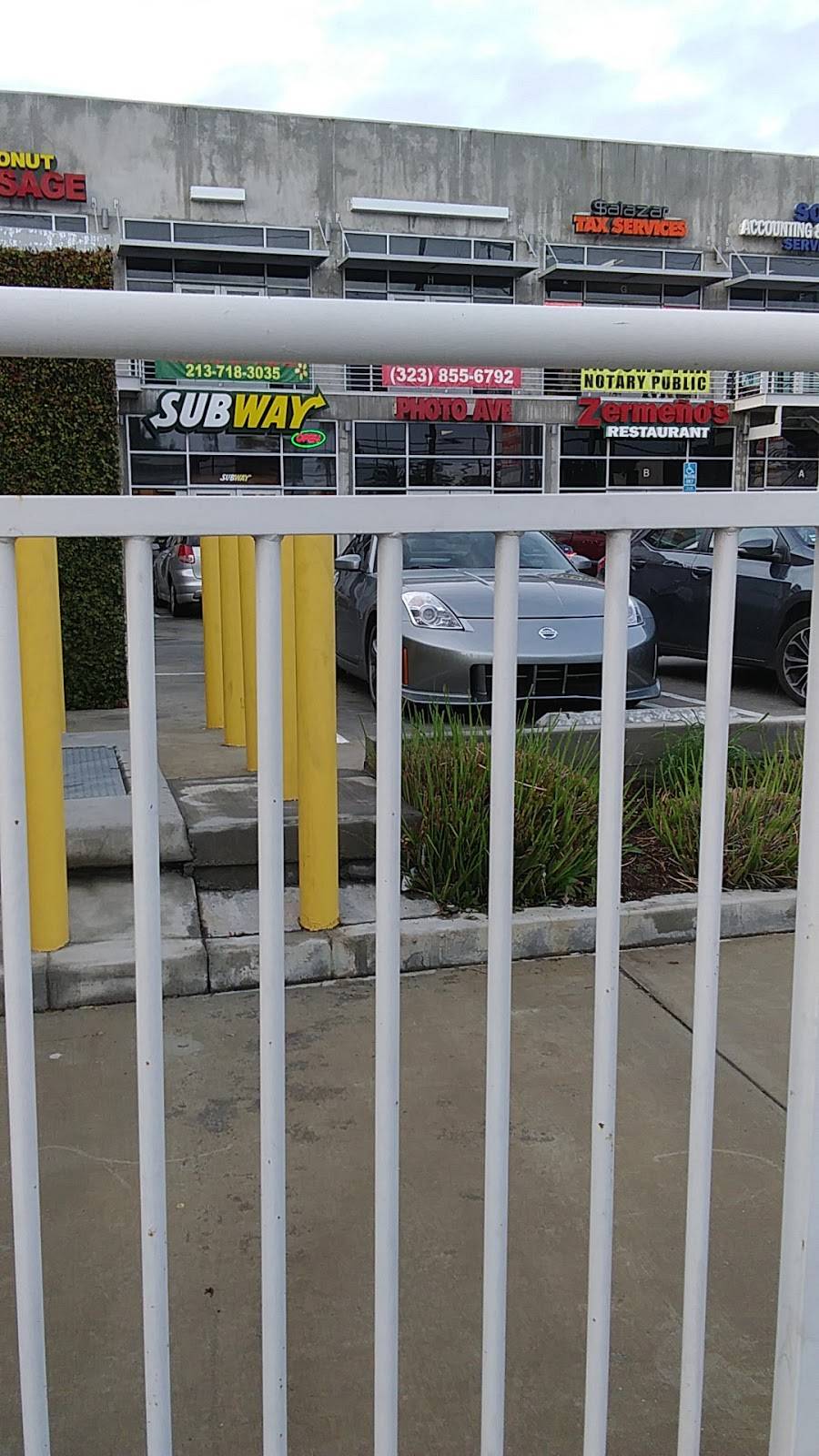 Subway Restaurants | restaurant | 6115 Santa Monica Blvd D, Los Angeles, CA 90038, USA | 3234636115 OR +1 323-463-6115