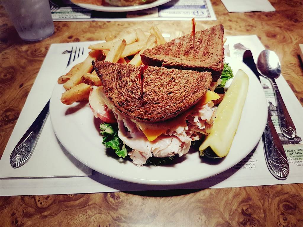 Silo Restaurant & Gift Shop | restaurant | 537 Aviation Rd, Queensbury, NY 12804, USA | 5187981900 OR +1 518-798-1900