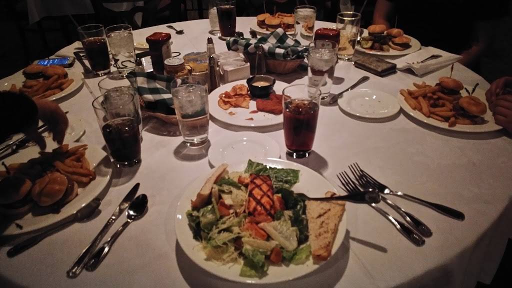 Vantage Point Restaurant | restaurant | 1900 Fort Myer Dr, Arlington, VA 22209, USA | 7038072000 OR +1 703-807-2000