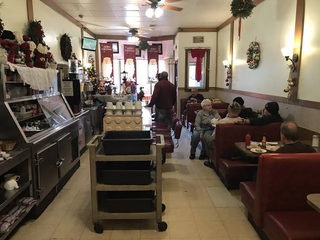 Lucky Restaurant | restaurant | 742 E 185th St, Cleveland, OH 44119, USA | 2164861222 OR +1 216-486-1222