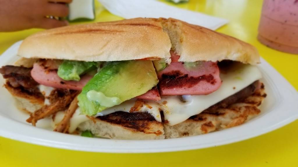Tortas Sinaloa | restaurant | 9765 Sierra Ave # A1, Fontana, CA 92335, USA | 9098238044 OR +1 909-823-8044