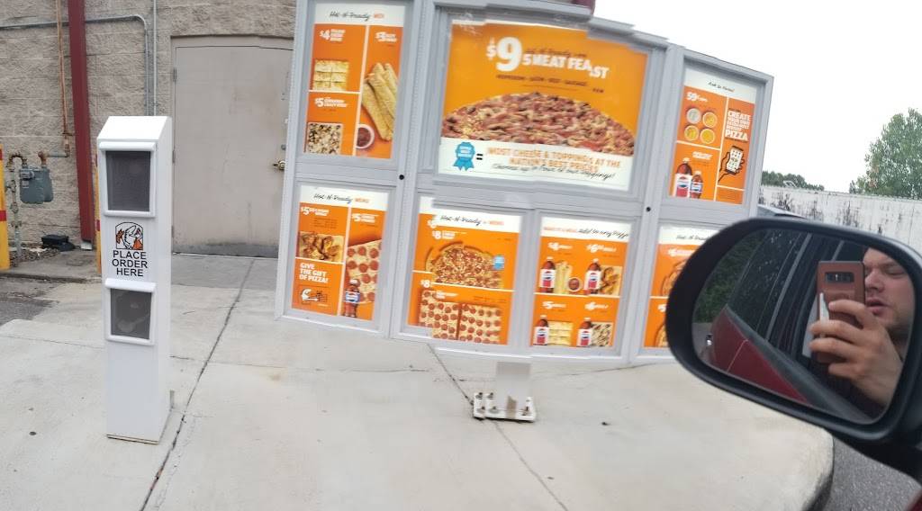 Little Caesars Pizza | meal takeaway | 2669 Lamar Ave, Memphis, TN 38114, USA | 9017443070 OR +1 901-744-3070