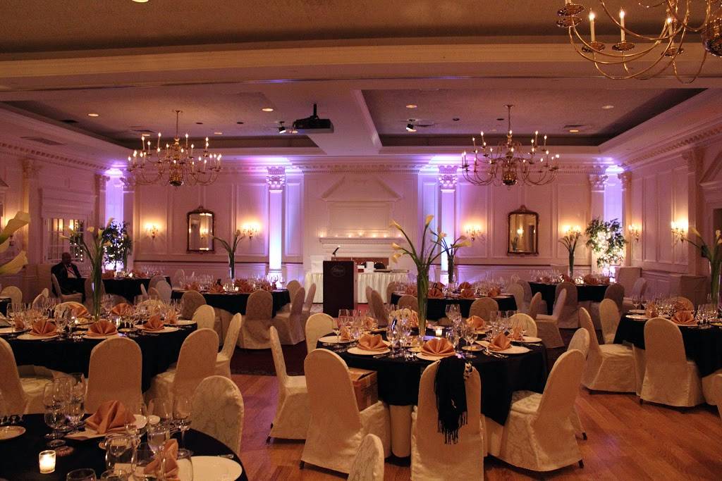 Desmond Hotel Malvern, a DoubleTree by Hilton | restaurant | 1 Liberty Blvd, Malvern, PA 19355, USA | 6102969800 OR +1 610-296-9800