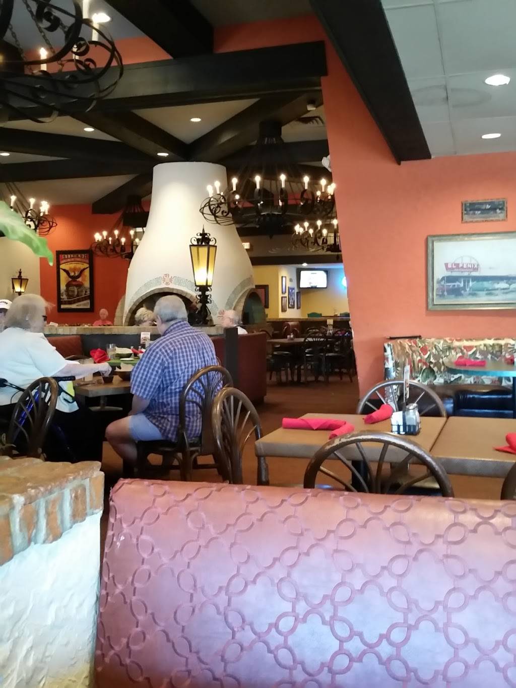 El Fenix Mexican Restaurant | restaurant | 3128 Forest Ln #240, Dallas, TX 75234, USA | 9722413248 OR +1 972-241-3248