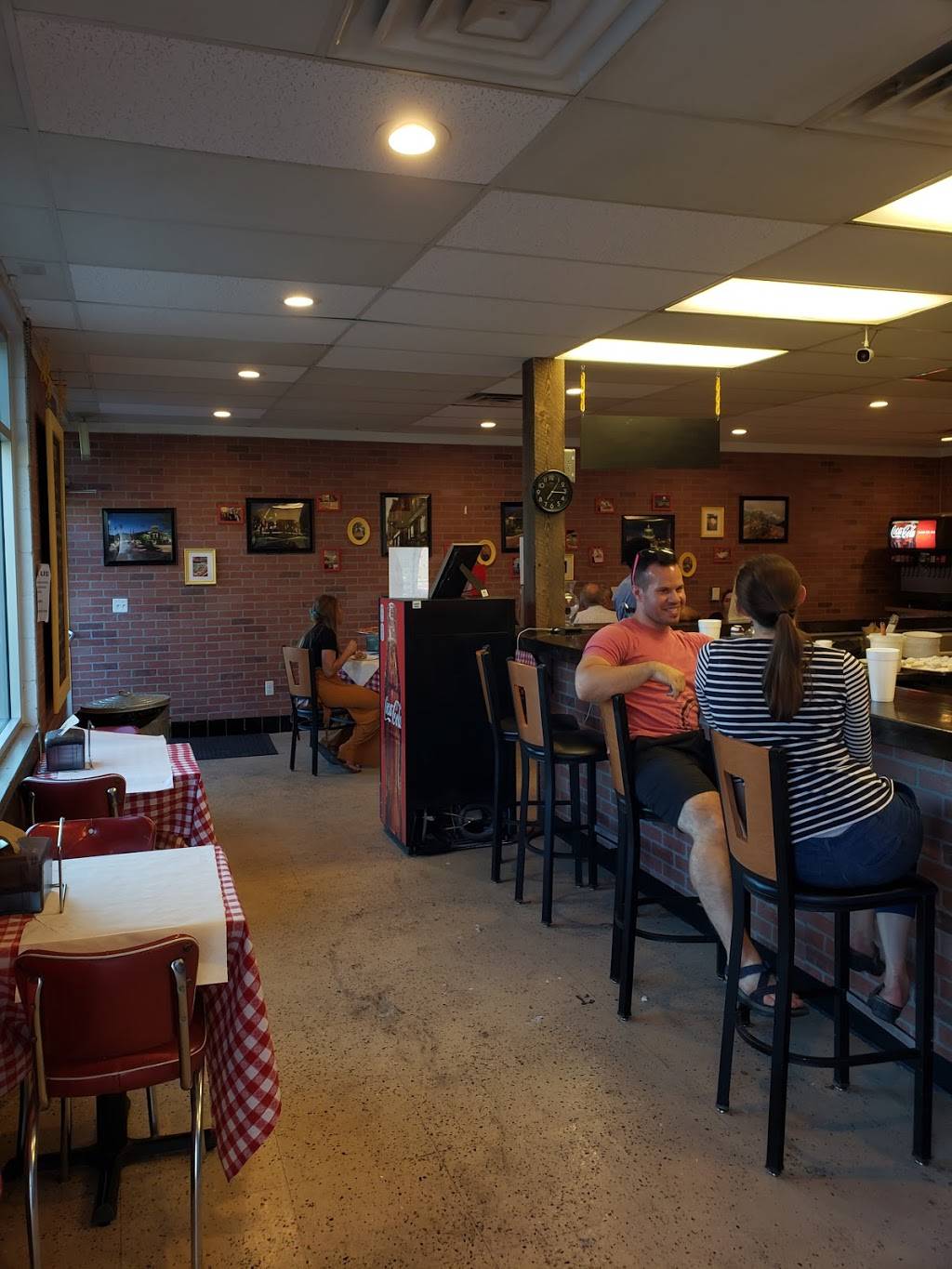 Fat Daddys Pizzeria | meal delivery | 223 W Center St, Provo, UT 84601, USA | 8013774992 OR +1 801-377-4992