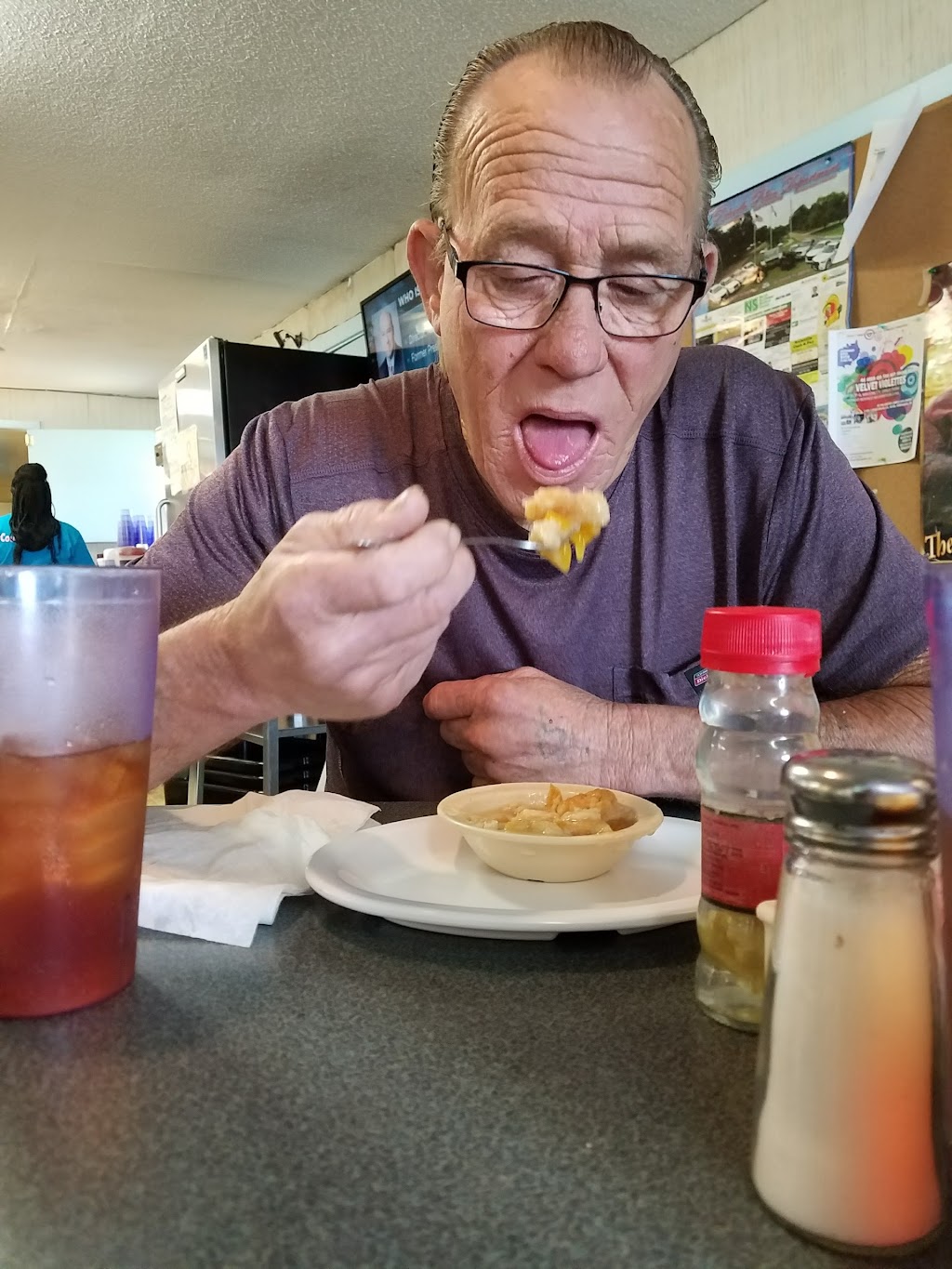 Country Platter Restaurant | restaurant | 700 Ruby St, Cleveland, MS 38732, USA | 6628467051 OR +1 662-846-7051