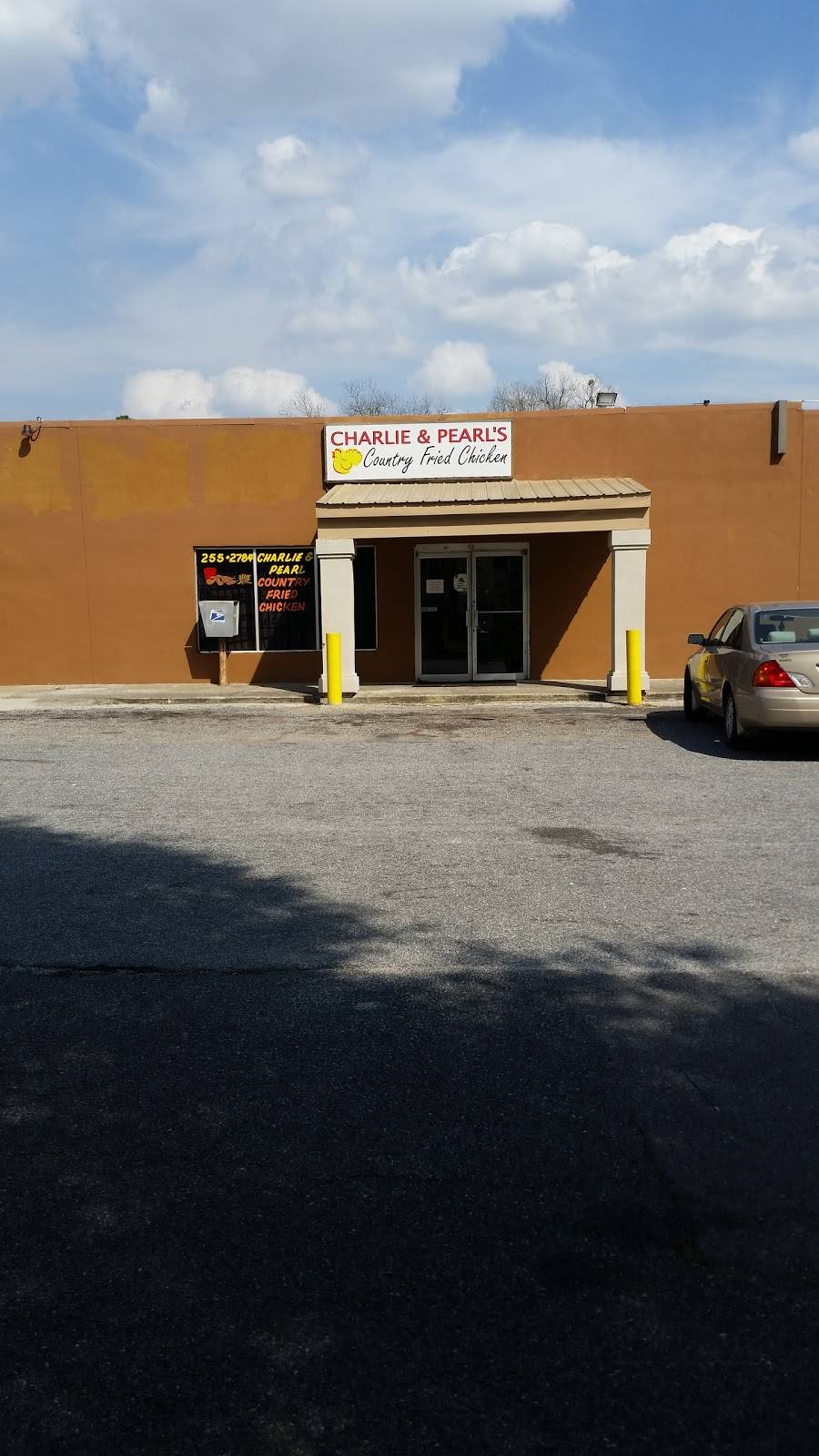 Charlie and Pearl Country Fried | restaurant | 1610 Jefferson St, Albany, GA 31701, USA | 2292552784 OR +1 229-255-2784