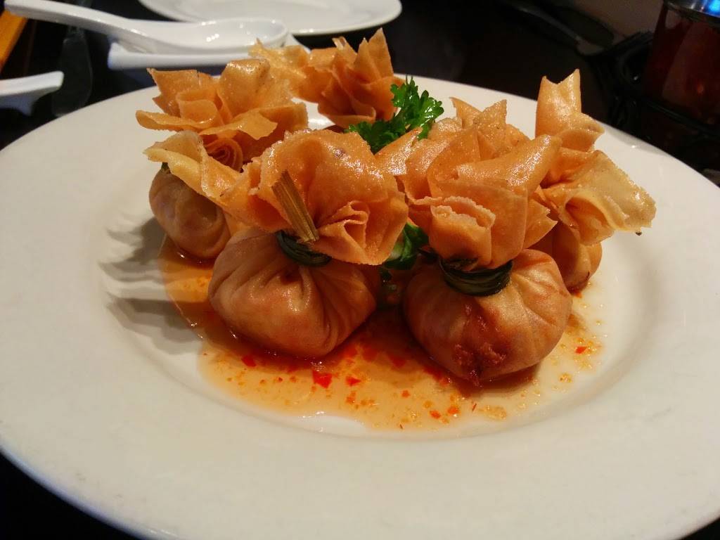 Colonial Quy-Bau | restaurant | 101 E Moreland Rd, Willow Grove, PA 19090, USA | 2153462328 OR +1 215-346-2328