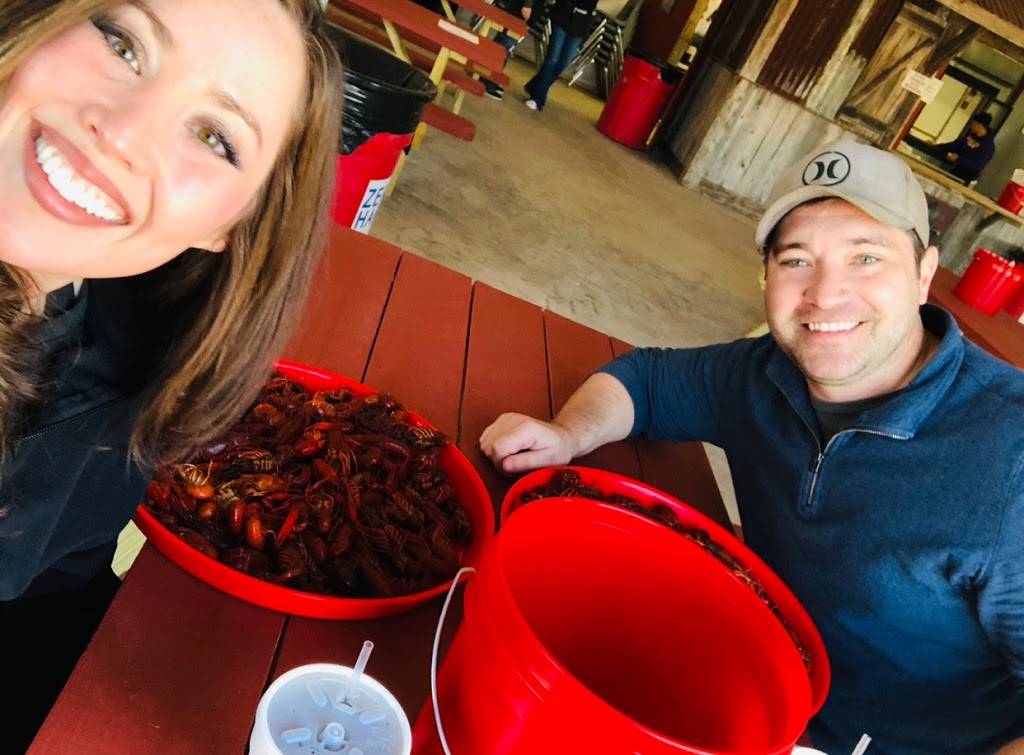 Crawfish Hideaway | restaurant | 143 Hill St, Buffalo, TX 75831, USA | 9033226023 OR +1 903-322-6023