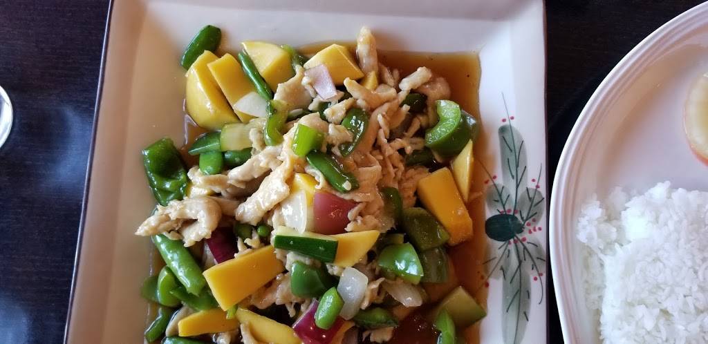 Thai Basil | restaurant | 7882 N Academy Blvd, Colorado Springs, CO 80920, USA | 7192681688 OR +1 719-268-1688