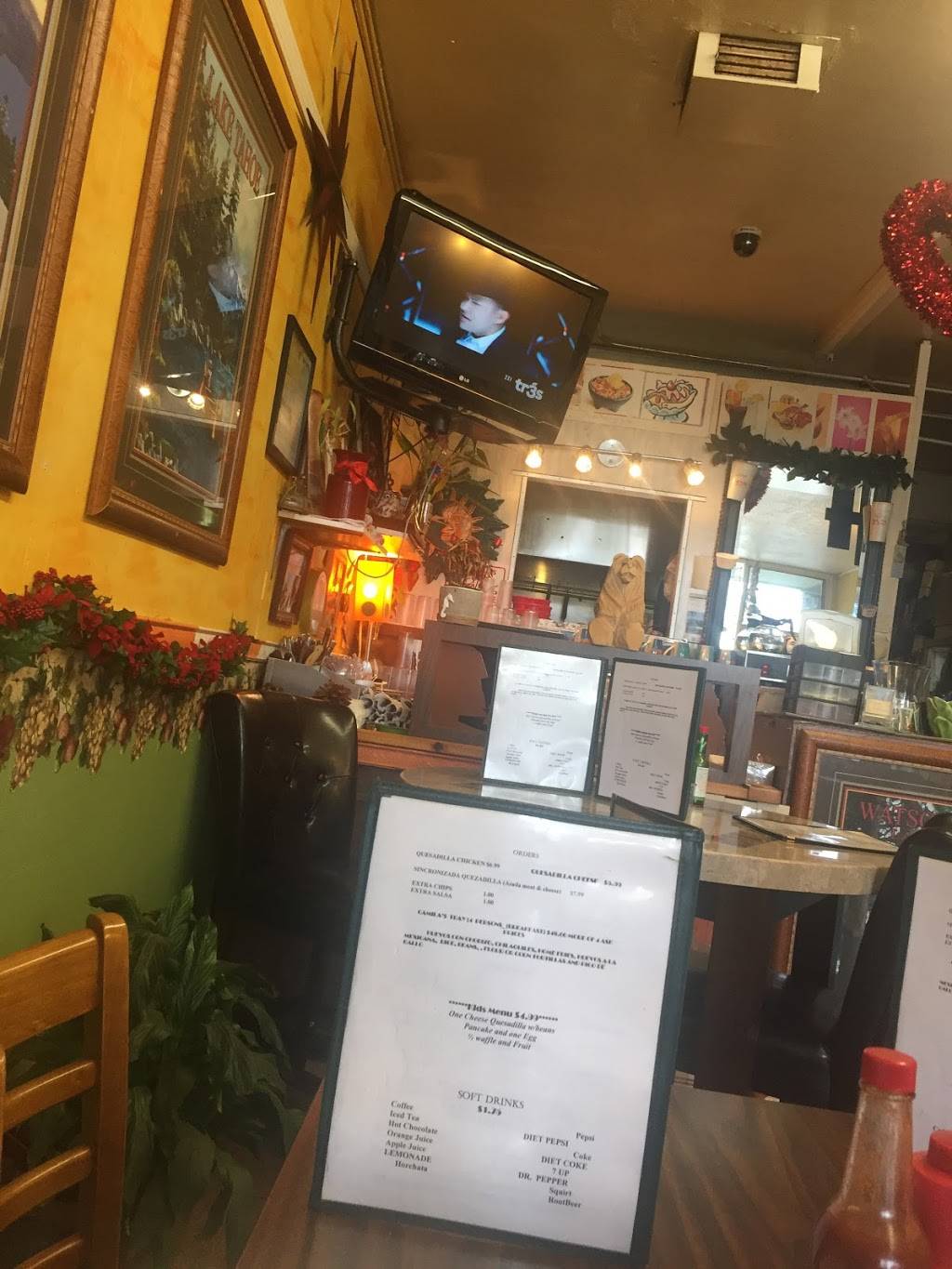 Locals Brunch Cafe | restaurant | 3354 Sandy Way, South Lake Tahoe, CA 96150, USA | 5305431548 OR +1 530-543-1548