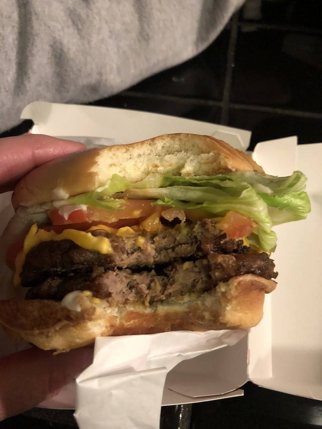 Jack in the Box | restaurant | 605 E Redlands Blvd, Redlands, CA 92373, USA | 9097981468 OR +1 909-798-1468