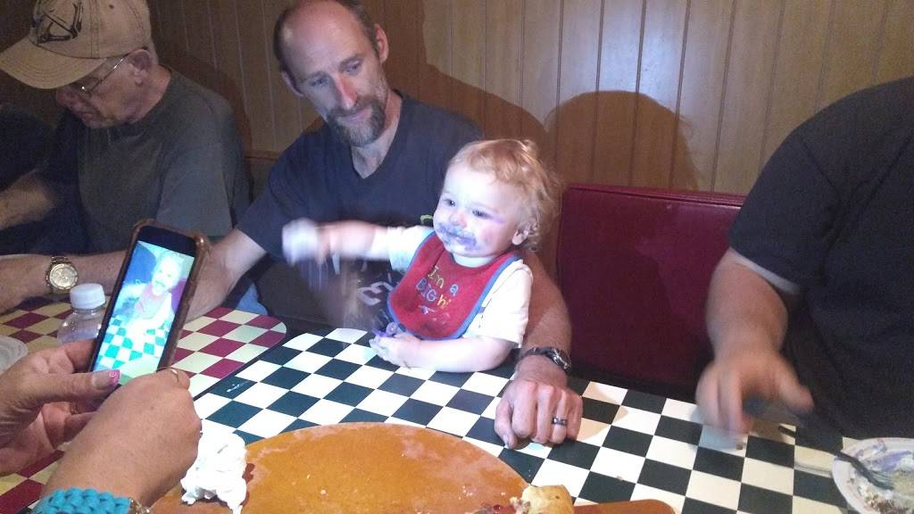 Pizza Hut | restaurant | 146 Northview Dr, Jefferson, NC 28640, USA | 3362466077 OR +1 336-246-6077