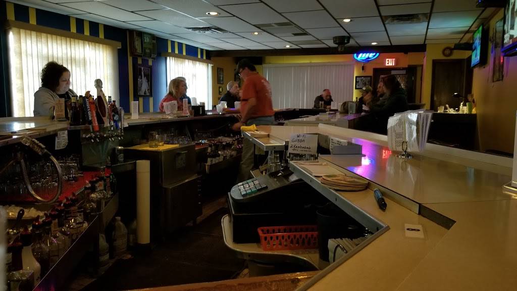 Goal Post Bar & Grill | restaurant | 3007 Manitowoc Rd, Green Bay, WI 54311, USA | 9204681668 OR +1 920-468-1668