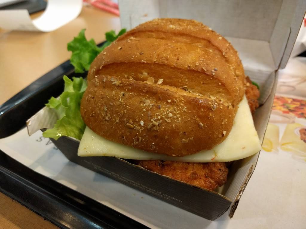 Chick-fil-A | restaurant | 449 N Moorpark Rd, Thousand Oaks, CA 91360, USA | 8053791611 OR +1 805-379-1611