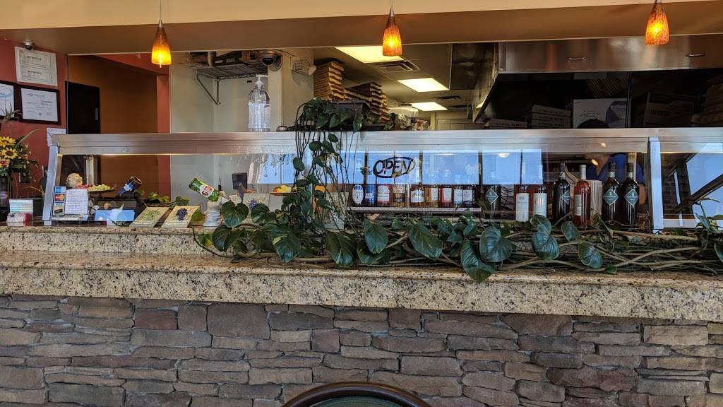 Villa Italian | restaurant | 3712 Lawndale Dr Suite A, Greensboro, NC 27455, USA | 3362828171 OR +1 336-282-8171