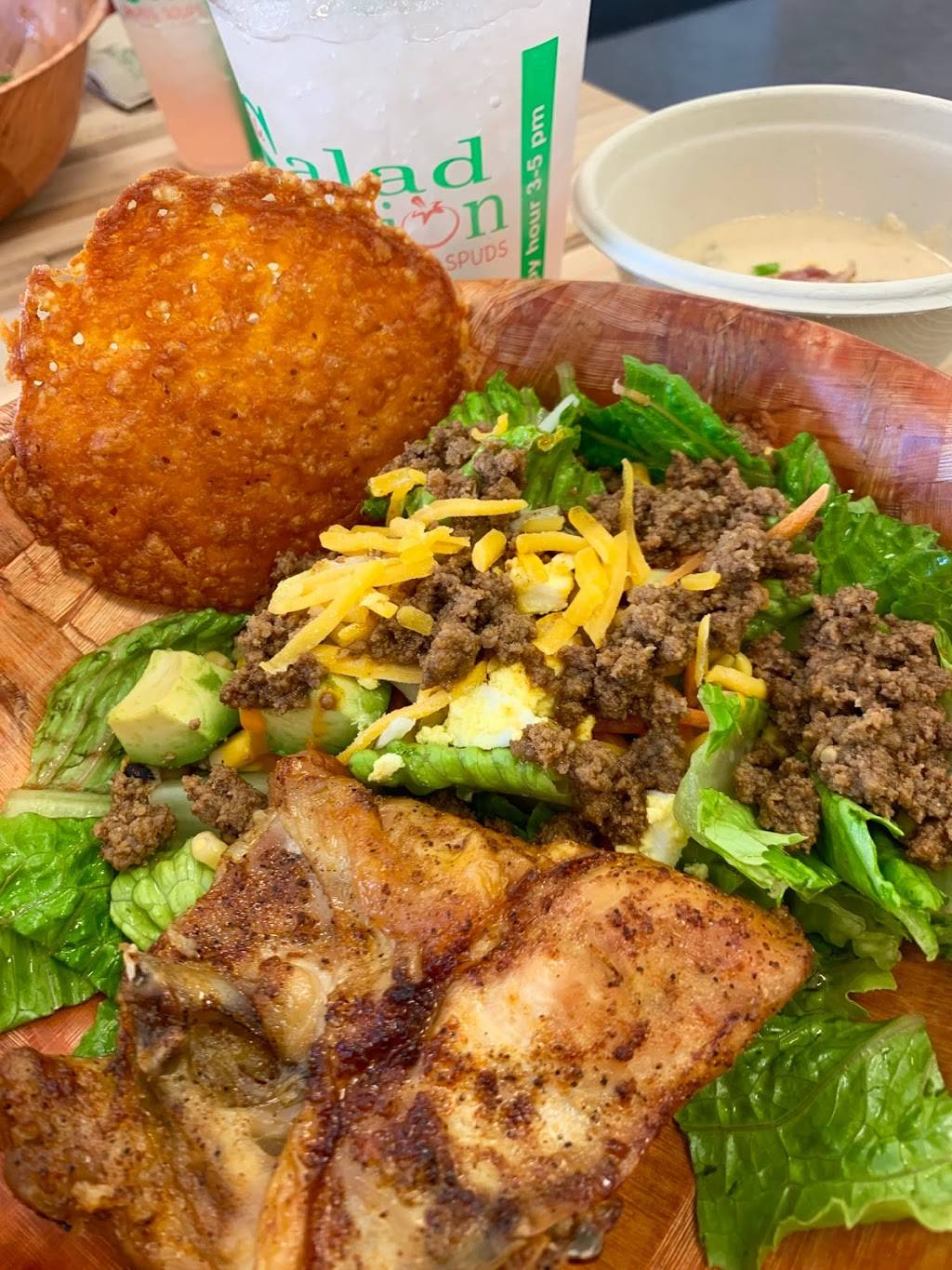 The Salad Station | restaurant | 7474 Corporate Blvd Suite 206, Baton Rouge, LA 70809, USA | 2252505552 OR +1 225-250-5552