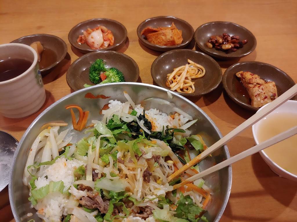 Westborough Korean Restaurant | restaurant | 7 E Main St, Westborough, MA 01581, USA | 5083668898 OR +1 508-366-8898