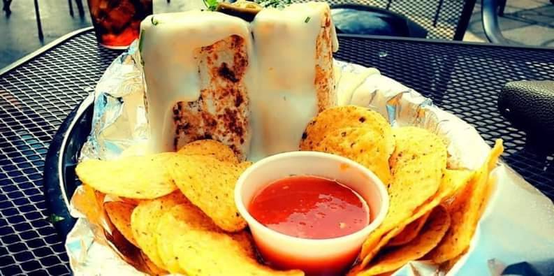 Amy Mays Downtown | restaurant | 331 S Main St, Findlay, OH 45840, USA | 5672509396 OR +1 567-250-9396