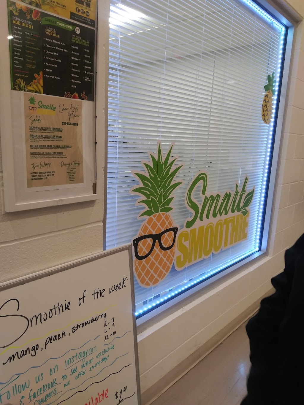 Smart Foodie Cafe by Smart Smoothie | restaurant | Enter through Ransoms Barbershop Lobby, 2290 81st Ave, Merrillville, IN 46410, USA | 2195548899 OR +1 219-554-8899