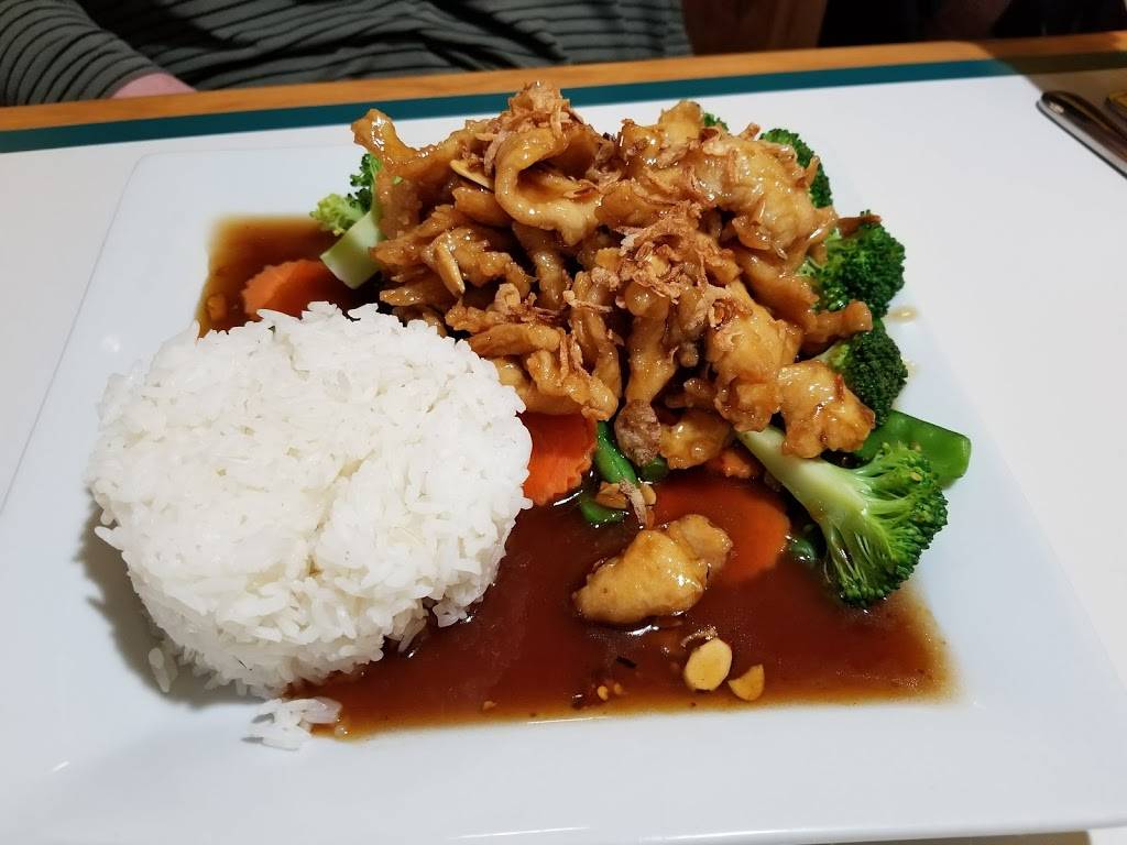 Jacks Thai Cuisine | restaurant | 861 Main St, Westbrook, ME 04092, USA | 2075910793 OR +1 207-591-0793