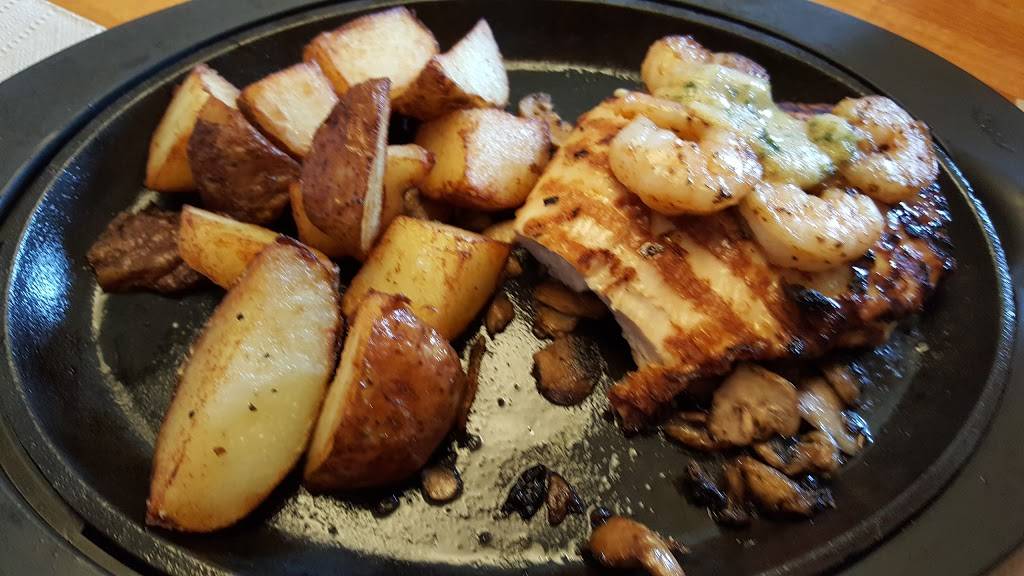 Applebees Grill + Bar | restaurant | 300 International Dr, Lewisburg, PA 17837, USA | 5705226513 OR +1 570-522-6513