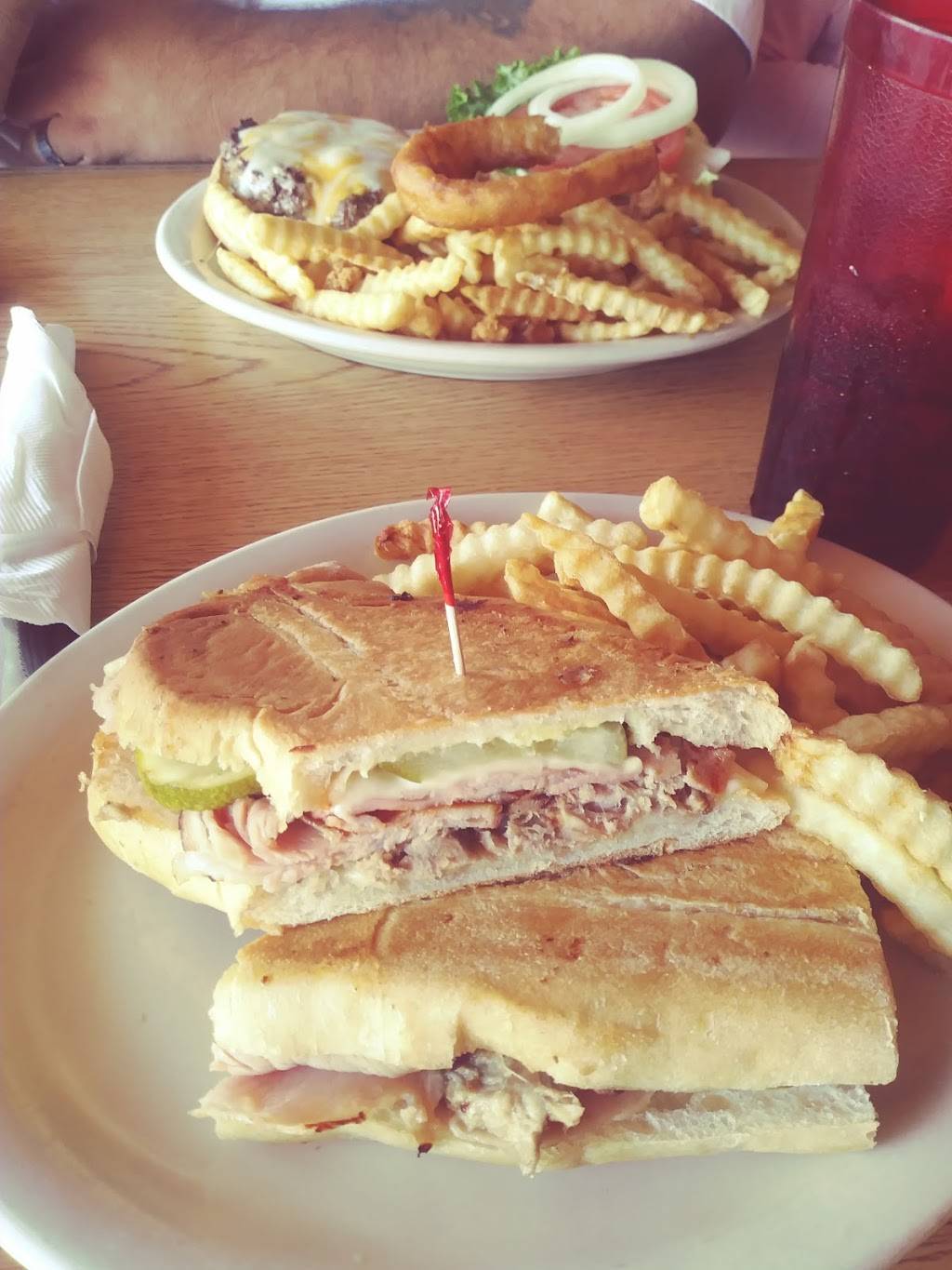 Mocha Joes Cafe - Bradenton | restaurant | 3633 Cortez Rd W, Bradenton, FL 34210, USA | 9417537094 OR +1 941-753-7094