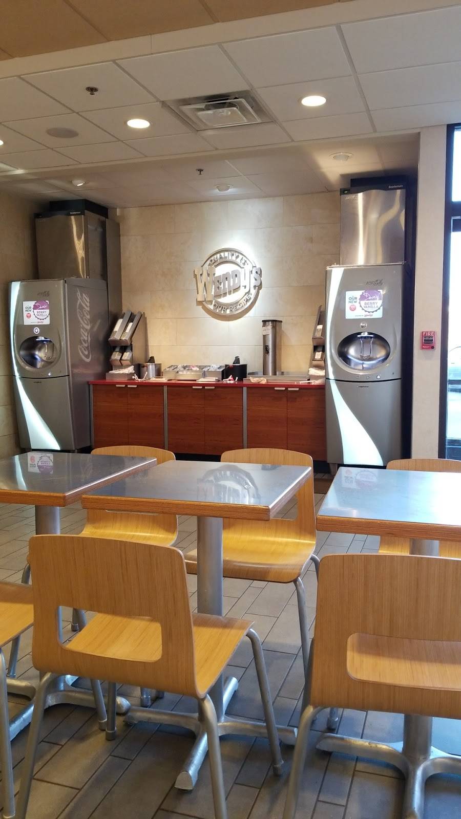 Wendys | restaurant | 210 E Rollins Rd, Round Lake Beach, IL 60073, USA | 8472018046 OR +1 847-201-8046