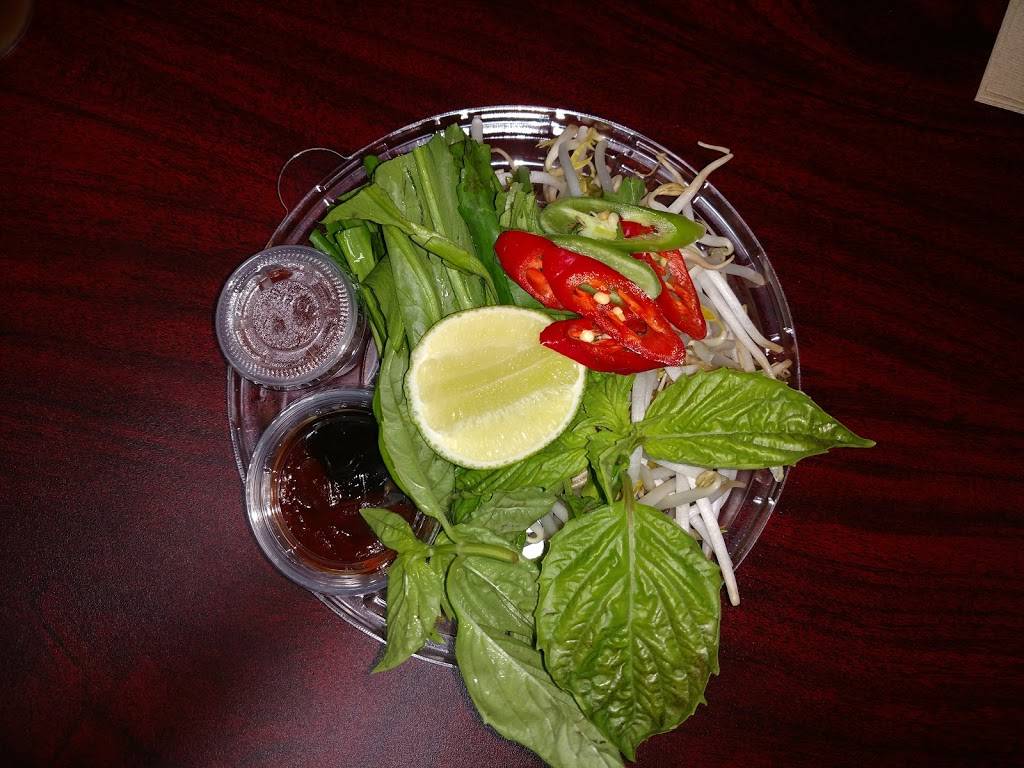 The Warehouse WiFi Market | restaurant | 1241 W Airport Blvd, Sanford, FL 32773, USA | 3212996960 OR +1 321-299-6960