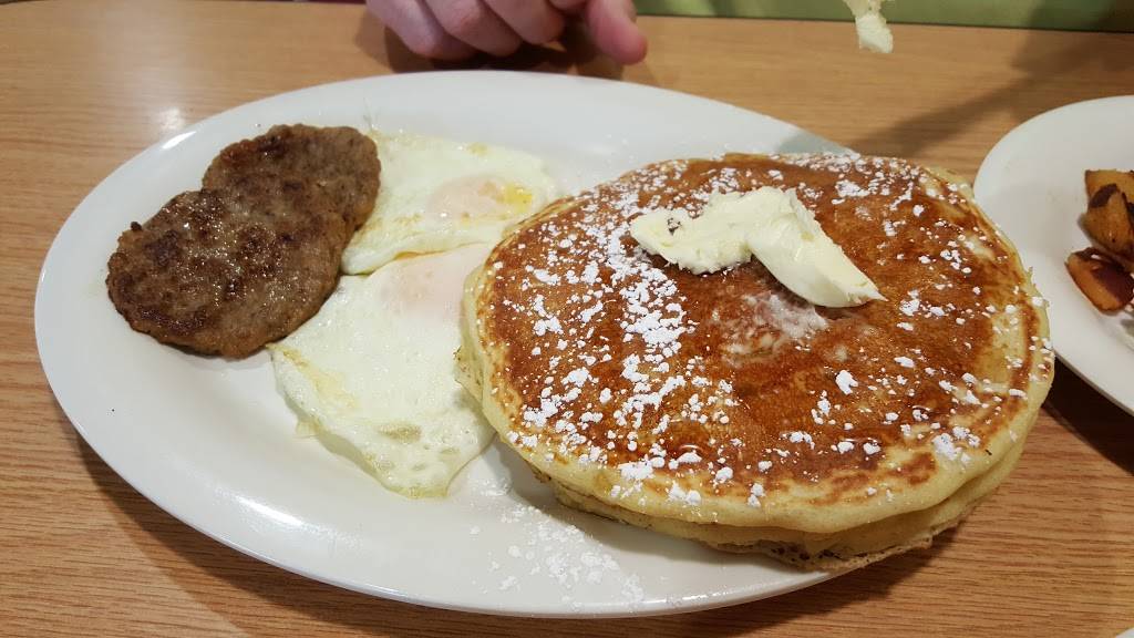 Eggs Up Grill | restaurant | 805 W Wade Hampton Blvd, Greer, SC 29650, USA | 8644790566 OR +1 864-479-0566