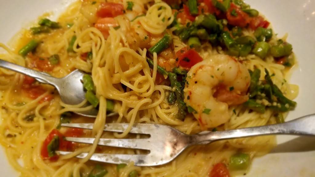 Olive Garden Italian Restaurant | meal takeaway | 1555 N University Dr, Coral Springs, FL 33071, USA | 9543445226 OR +1 954-344-5226