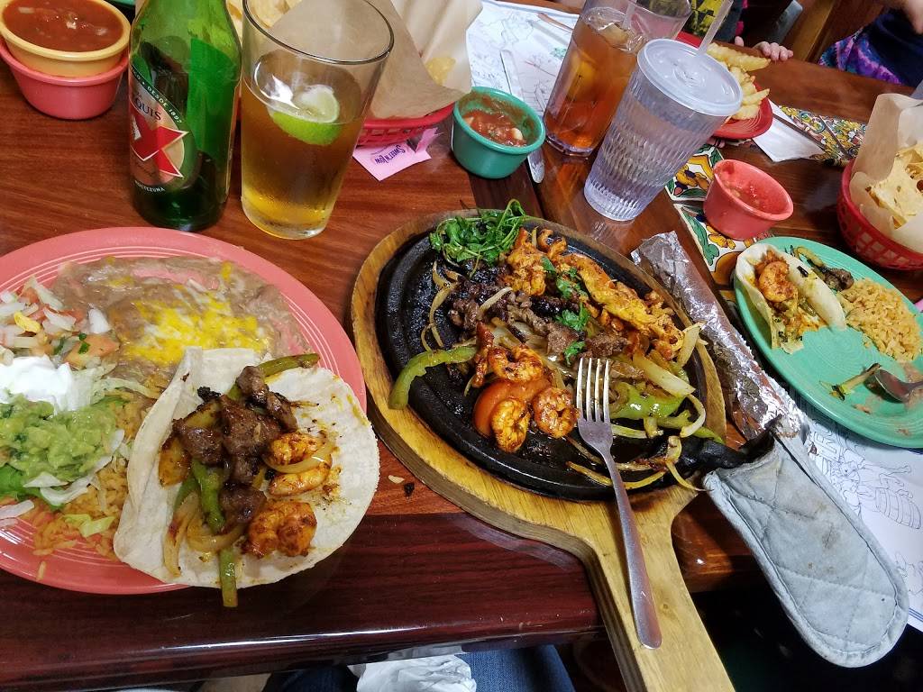 La Casita | restaurant | 1668 E 2nd St, Banning, CA 92220, USA | 9517973702 OR +1 951-797-3702