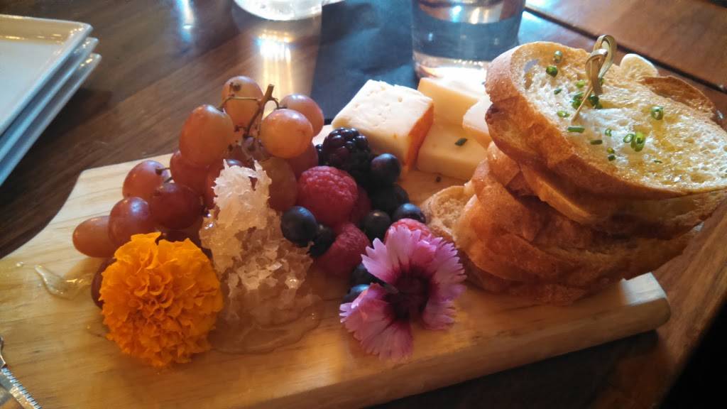 Mason Bar & Kitchen | restaurant | 307 E Branch St, Arroyo Grande, CA 93420, USA | 8052028918 OR +1 805-202-8918