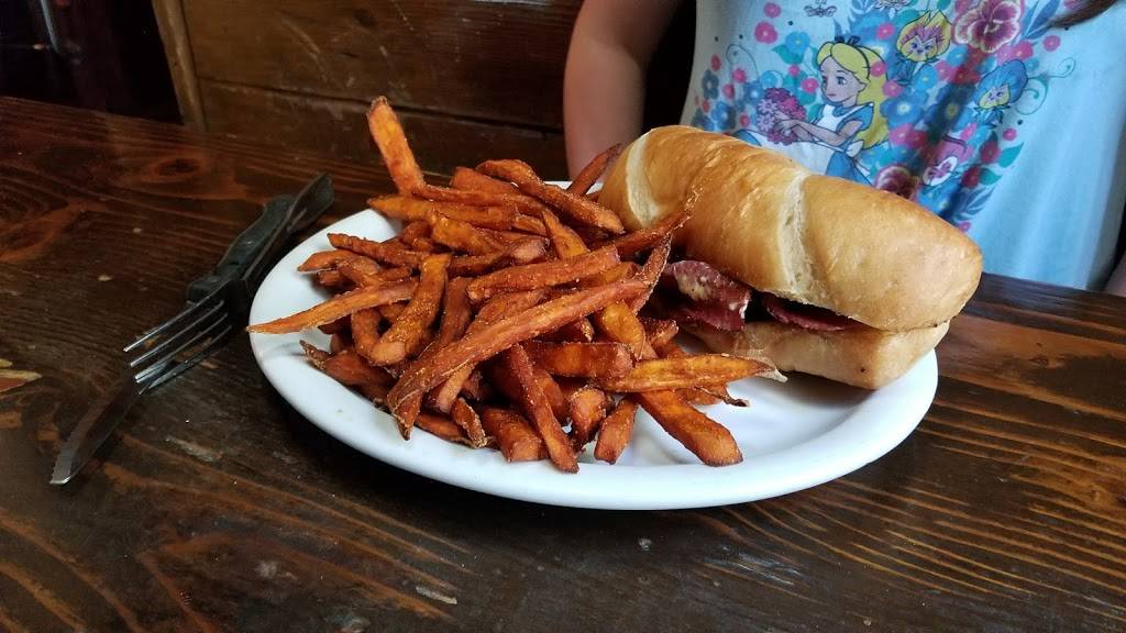 Silver Dollar | restaurant | 330 1st St, Marysville, CA 95901, USA | 5307431558 OR +1 530-743-1558