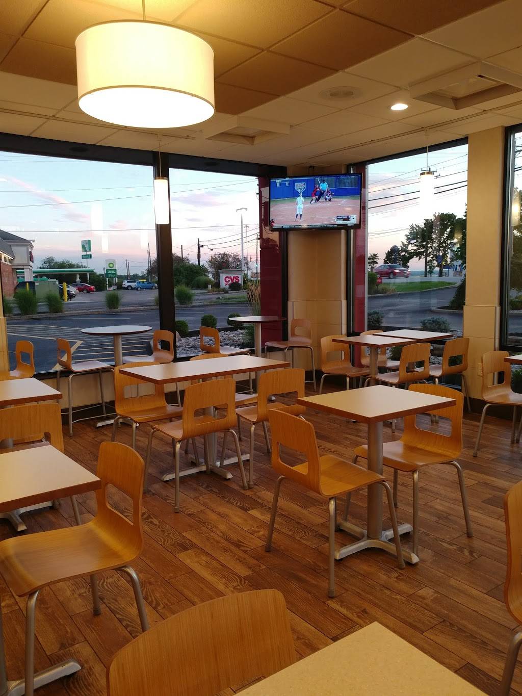 Wendys | restaurant | 11960 Lebanon Rd, Sharonville, OH 45241, USA | 5137693742 OR +1 513-769-3742