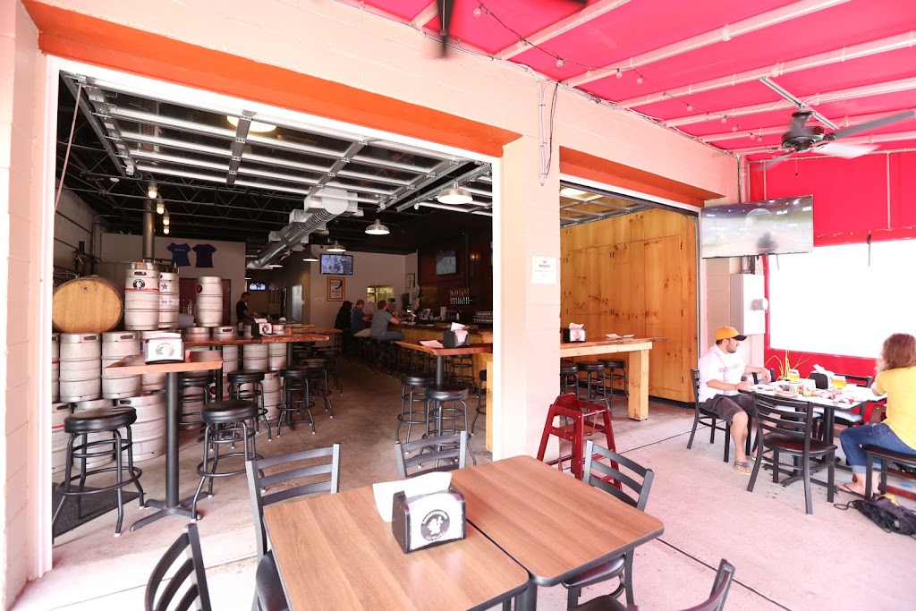 Insurrection AleWorks | restaurant | 1635 E Railroad St, Heidelberg, PA 15106, USA | 4122762030 OR +1 412-276-2030